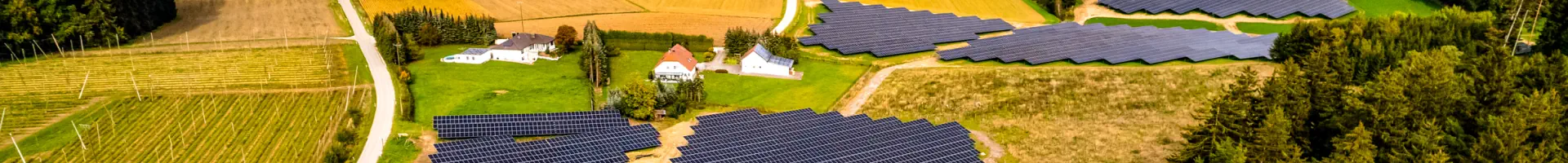 Luftansicht vom Solarpark Tegernbach